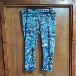 Lululemon Run: Inspire Crop II *All Full-On Luxtreme size 10
